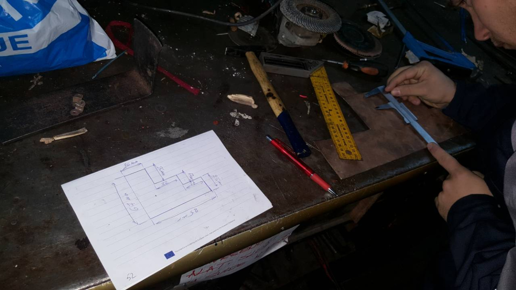 POMORSKI FAKULTET KOTOR
 
 
 
 
 
 Izvještaj sa prvog predavanja iz 'Radioničke prakse I', grupa 1