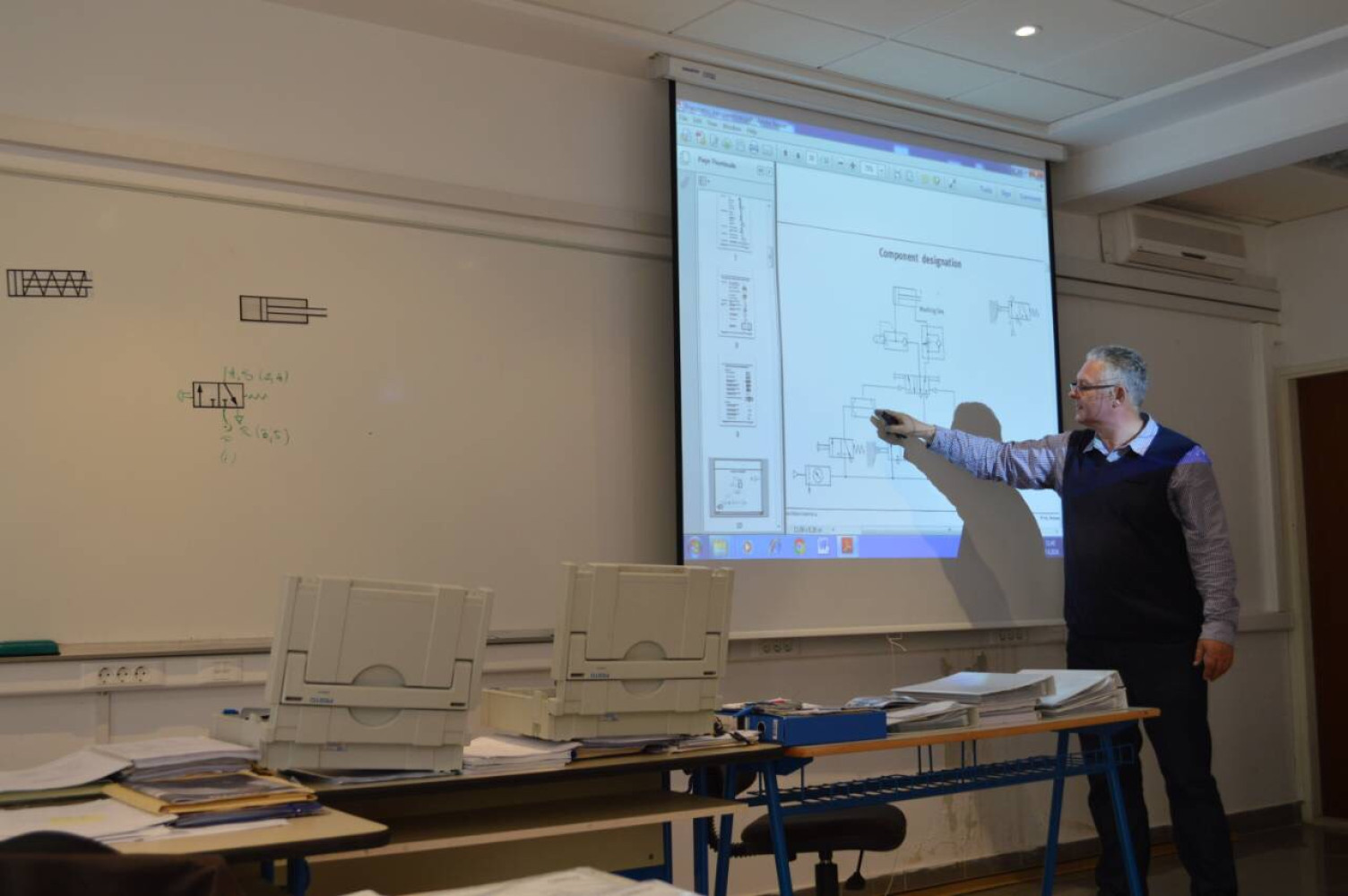 POMORSKI FAKULTET KOTOR
 
 
 
 
 
 Predavaci i studenti posjetili Sveuciliste u Dubrovniku