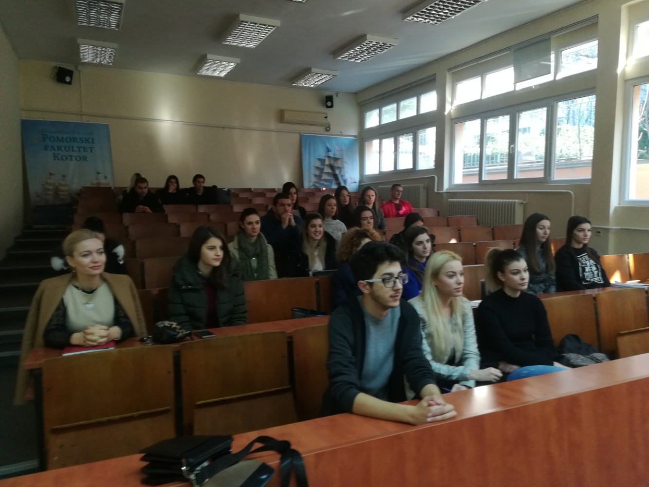 POMORSKI FAKULTET KOTOR      Odrzano predavanje Sloba Pajovica, dugogodisnjeg direktora Luke Bar i Crnogorske plovidbe na Pomorskom fakultetu Kotor