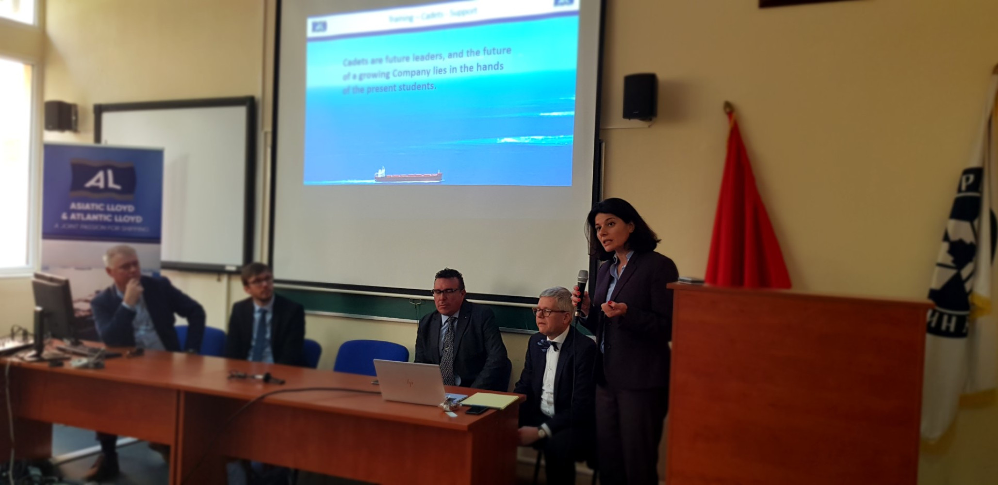 POMORSKI FAKULTET KOTOR
 
 
 
 
 
 Održana prezentacija grupacije kompanija Asiatic Lloyd & Atlantic Lloyd iz Hamburga