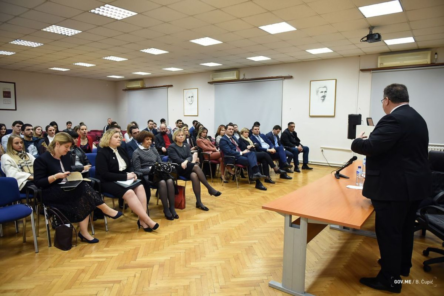 Univerzitet Crne Gore