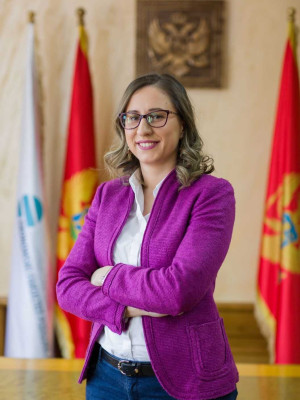 dr Milica Muhadinović