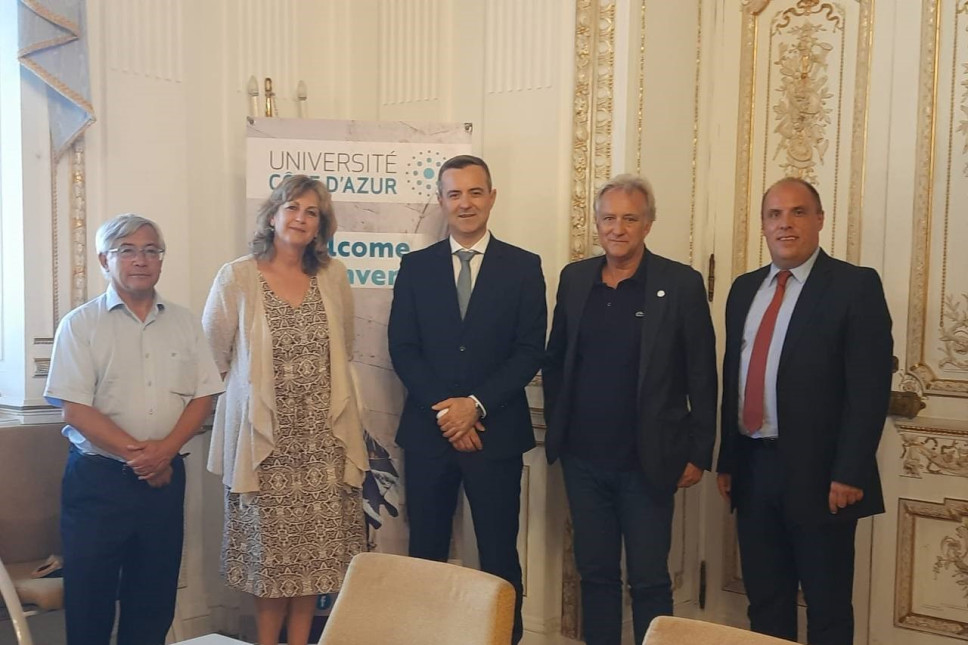Univerzitet Azurna obala otvoren za podršku Univerzitetu Crne Gore u sferi vještačke inteligencije  