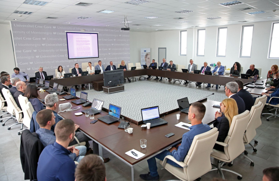 Vanredno zasijedanje Senata: Štitimo kredibilnost naše diplome i autonomiju UCG