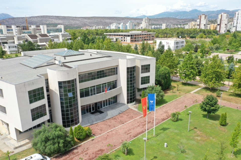 Informacije u vezi dvogodišnjih master studija 