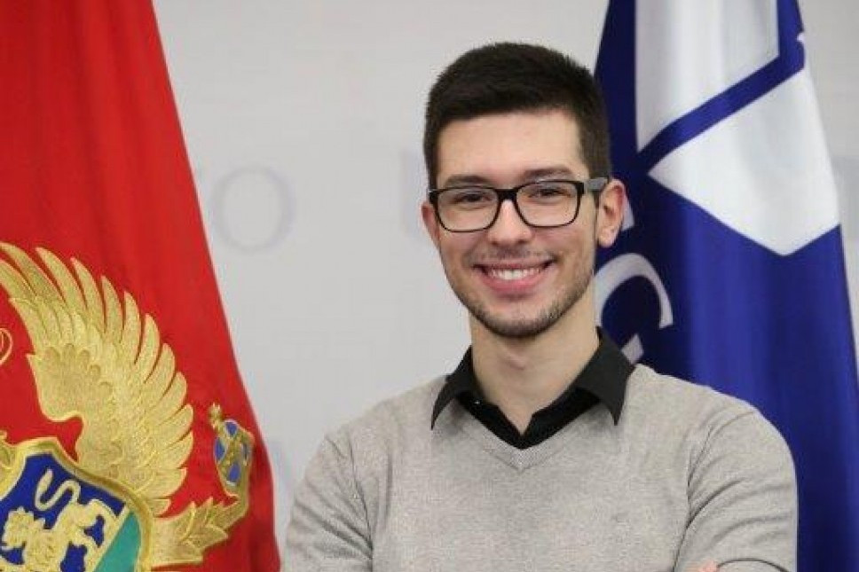 Petar Stijepović - dobitnik Plakete Univerziteta Crne Gore iz oblasti društvenih nauka