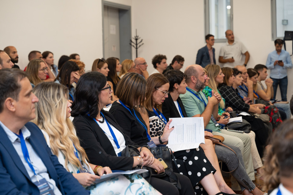 Uspješno okončan 13. Interkatedarski skup posvеćen temi: Izazovi menadžmenta, marketinga i preduzetništva u uslovima razvoja vještačke inteligencije