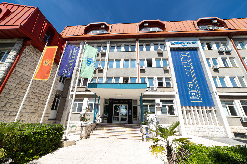Potpisivanje Ugovora o studiranju za studente prve godine Osnovnih studija Ekonomije i Menadžmenta, generacija 2024