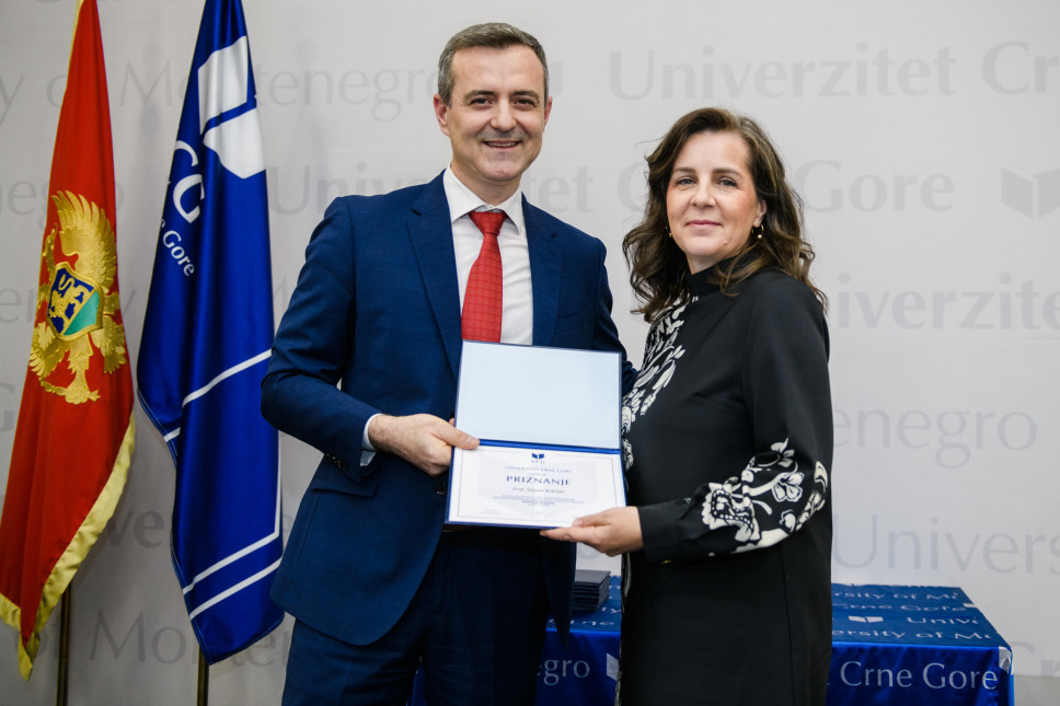 Priznanje Univerziteta Crne Gore za profesoricu Muzičke akademije Tatjanu Krkeljić