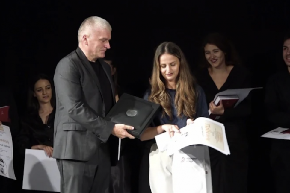 Jovana Brnović laureat festivala Dani Danila Lazovića u govorenju poezije