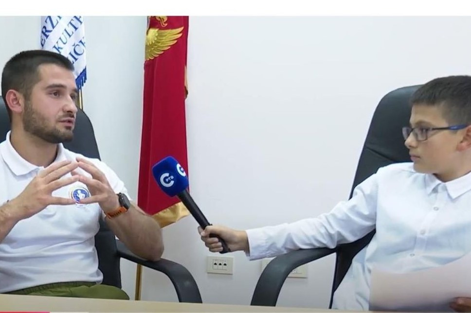 Mr Erol Vrević u TV emisiji „Dječije igralište“