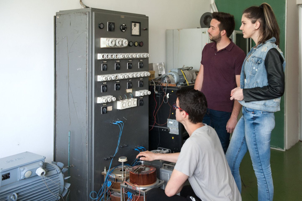 Na Elektrotehničkom fakultetu 19 mjesta
