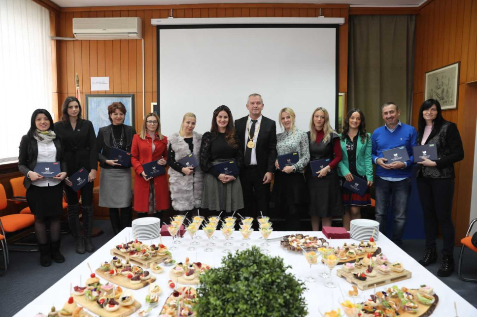 SVEČANO URUČIVANJE MAGISTARSKIH DIPLOMA