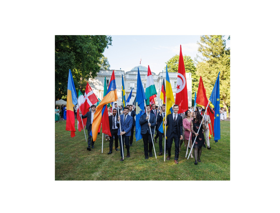 The College of Europe in Natolin invites you to an online meeting on postgraduate opportunities