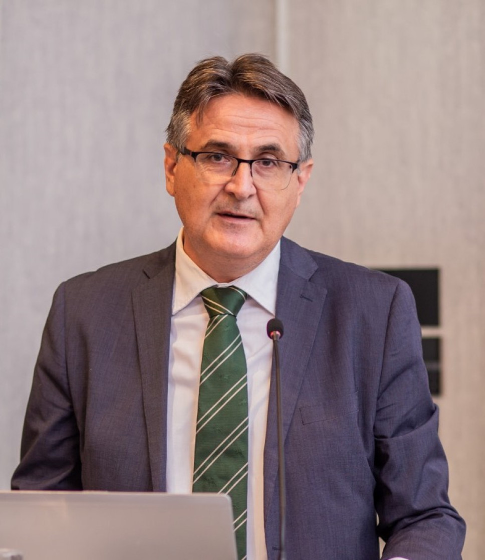 Biografija 