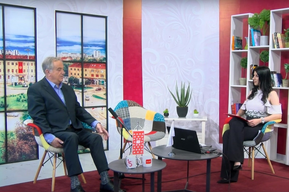 President of the Alumni Club on the creation of the first Yearbook of the Faculty of Philosophy for TV Nikšić