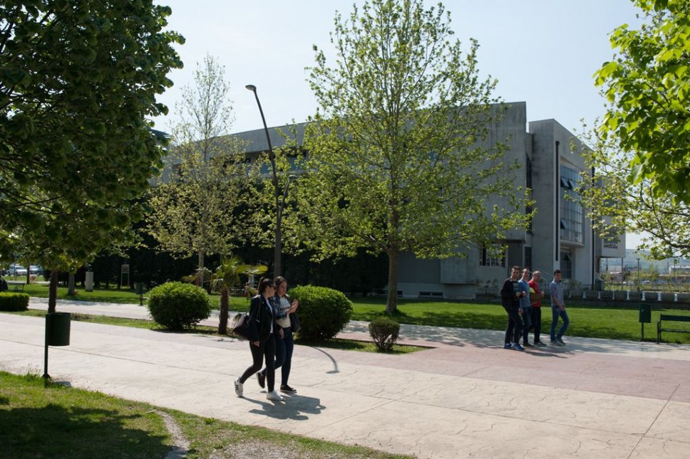 Na specijalističkim studijama Univerziteta Crne Gore upisano ukupno 1.565 studenata