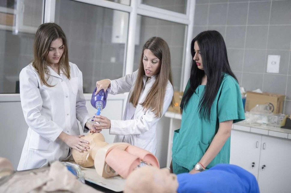 Struka podržala stav Medicinskog fakulteta o obrazovanju medicinskih sestara u Podgorici