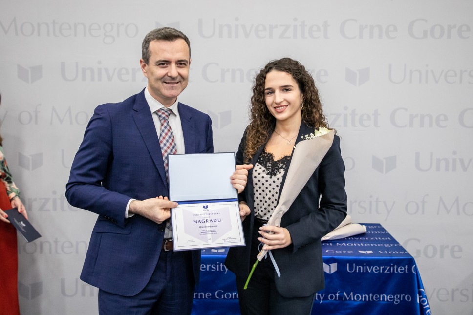 Milica Damjanović najbolja studentkinja Ekonomskog fakulteta za studijsku 2022/23. godinu