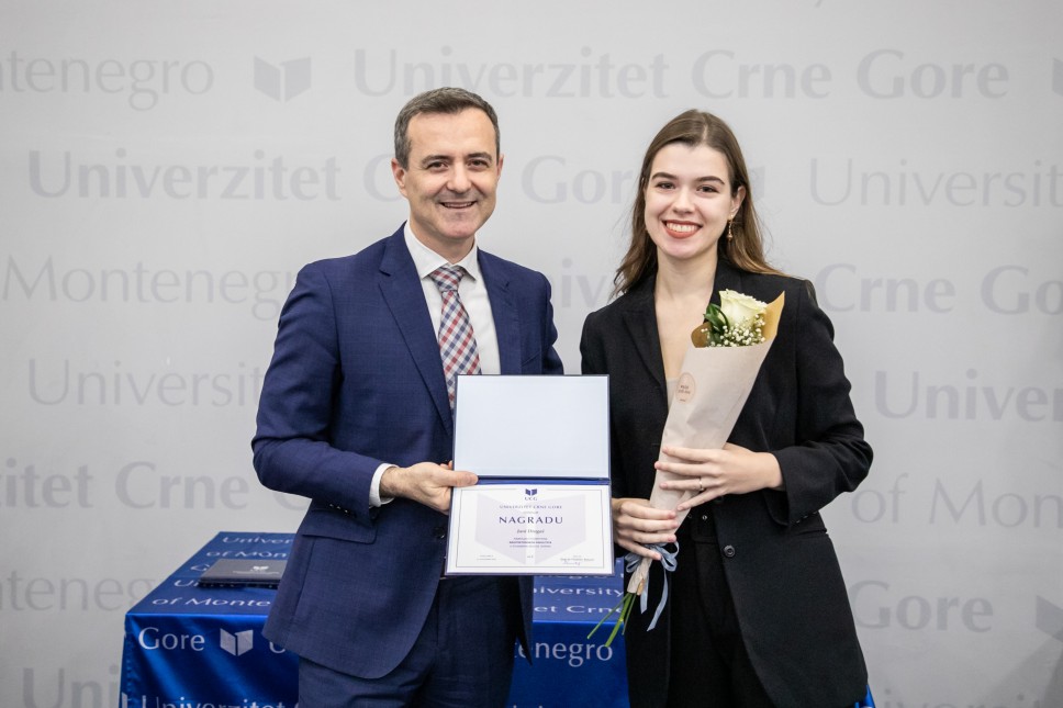 Jana Dragaš najbolja studentkinja Arhitektonskog fakulteta za studijsku 2022/23. godinu