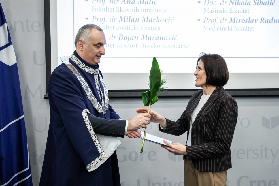 Prof. dr Veselinki Grudić priznanje za ostvarene rezultate tokom 2019. godine iz naučnoistraživačkog i stručnog rada