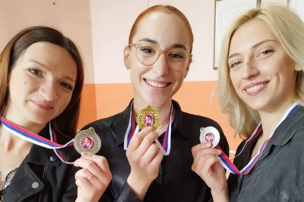 Studentkinje flaute Muzičke akademije UCG osvojile četiri značajne nagrade na Međunarodnom takmičenju u Srbiji