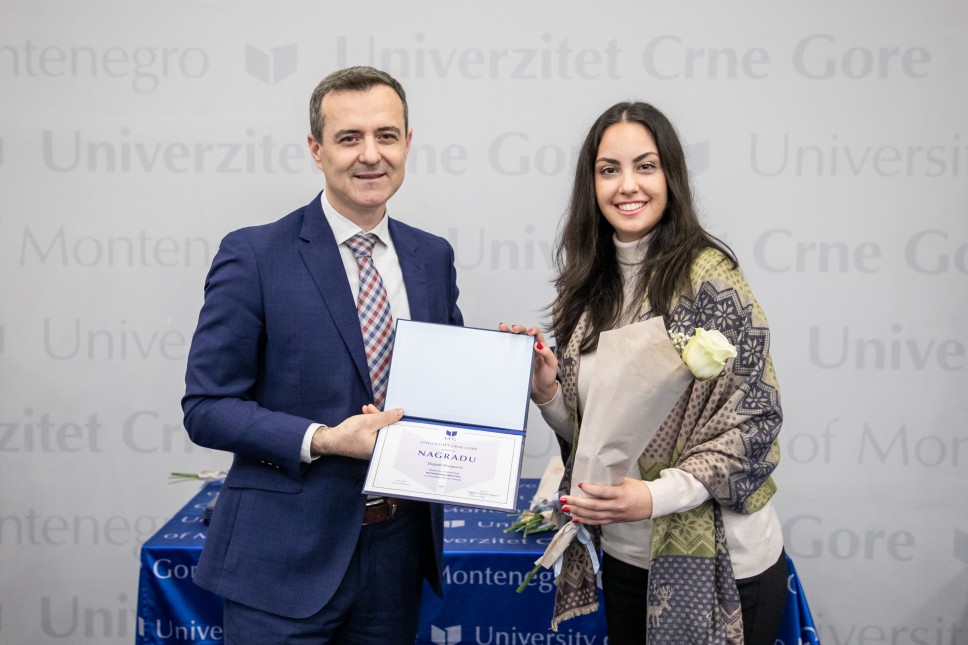 Dajana Premović najbolja studentkinja Biotehničkog fakulteta za studijsku 2022/23. godinu