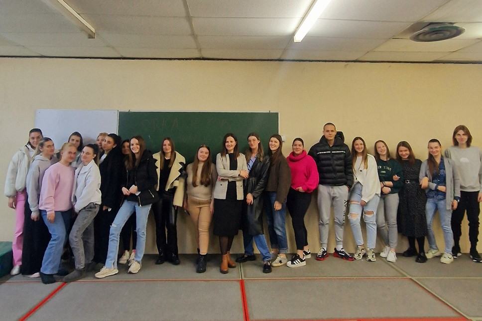 Promocija Filološkog fakulteta u školi Gimnazija Kotor