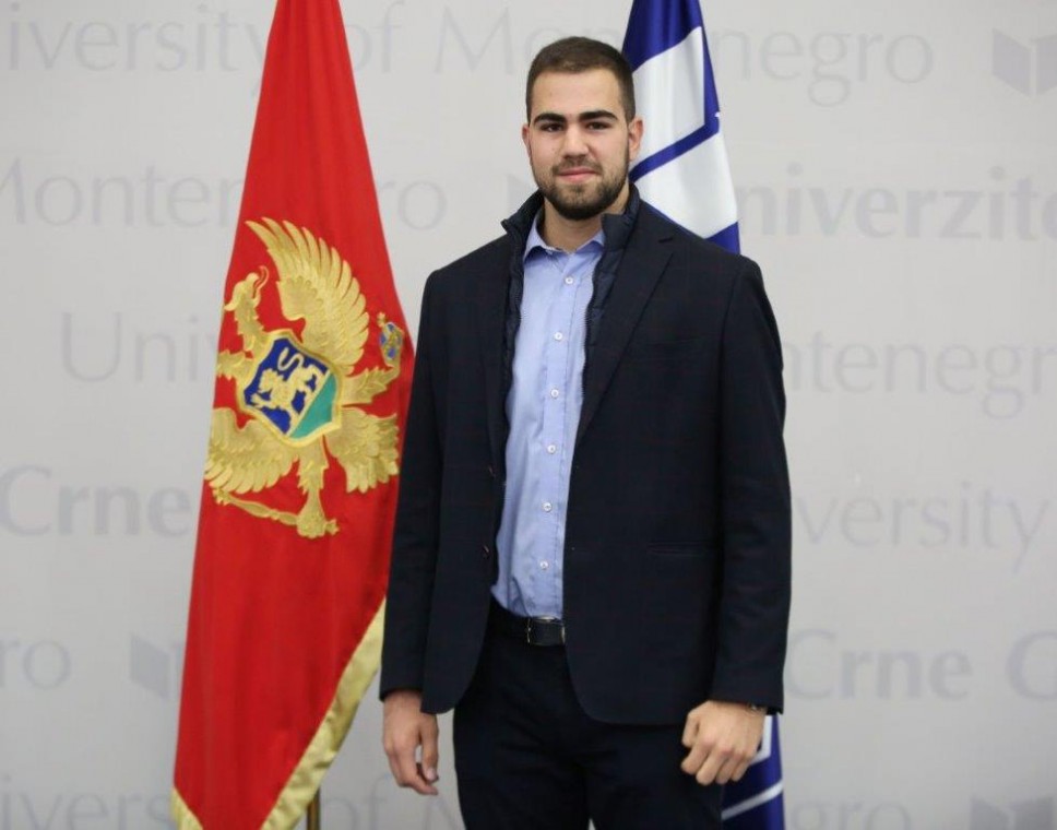 Danilo Planinić, najbolji student Elektrotehničkog fakulteta za studijsku 2020/21. godinu