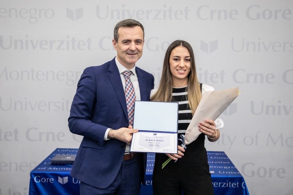 Milena Abramović najbolja studentkinja Filozofskog fakulteta za studijsku 2022/23.