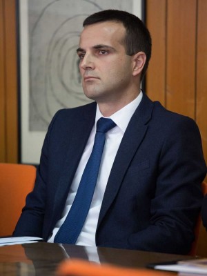 dr Dragutin Papović